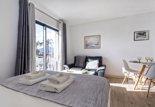 Apartment in Funchal - Fórum Ocean View 4B by Madeira Sun Travel Apartment in Funchal - Fórum Ocean View 4B by Madeira Sun Travel