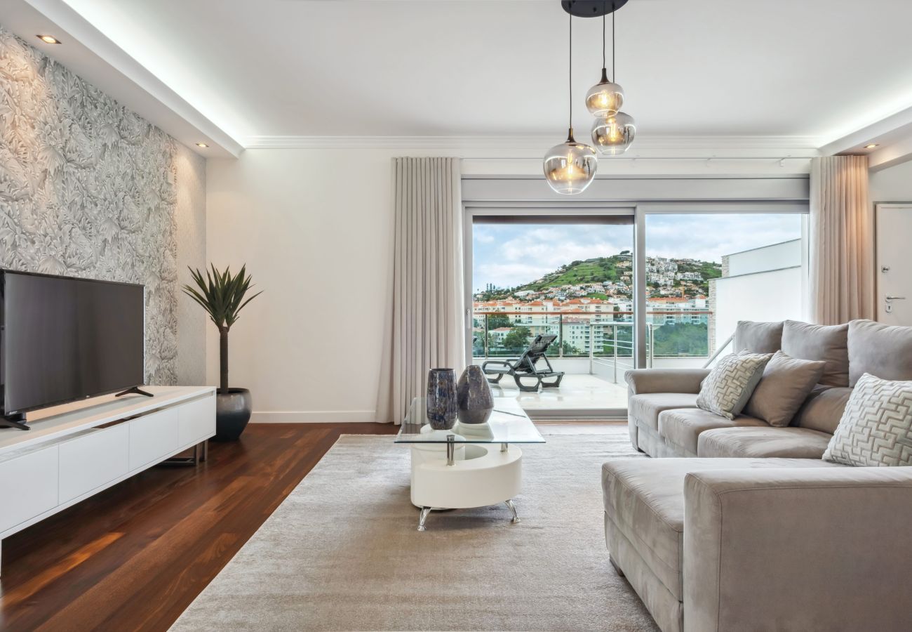 House in Funchal - Suburban Views by Madeira Sun Travel