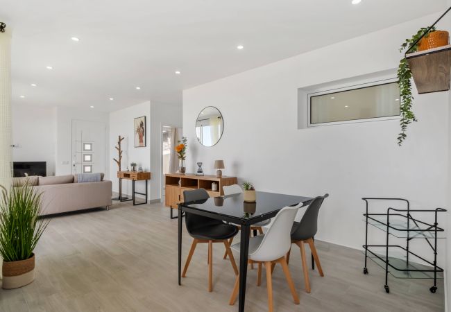 House in Canhas - Casa do Malaquias by Homie House in Canhas - Casa do Malaquias by Homie