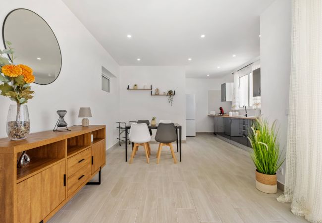 House in Canhas - Casa do Malaquias by Homie House in Canhas - Casa do Malaquias by Homie