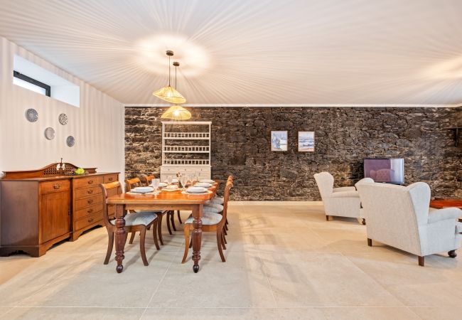 Villa in Seixal - Villa Rosa Mare by Homie Villa in Seixal - Villa Rosa Mare by Homie