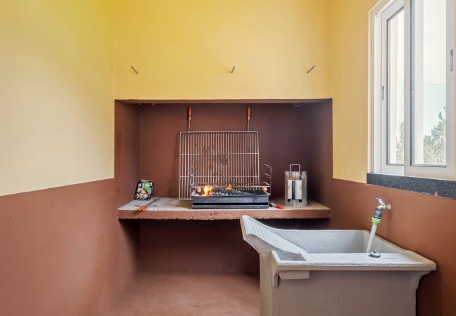 Cottage in Porto Moniz - Palheiro Simone by Homie Cottage in Porto Moniz - Palheiro Simone by Homie