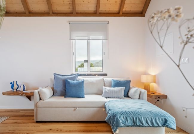 Cottage in Porto Moniz - Palheiro Simone by Homie Cottage in Porto Moniz - Palheiro Simone by Homie