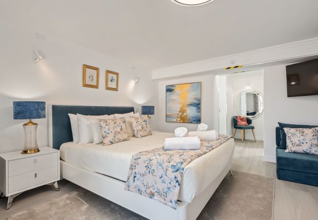 Apartment in Funchal - Camacho Studios - Blue Room by Homie