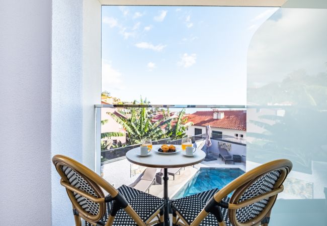 Apartment in Funchal - Camacho Studios - Green Room by Homie